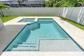 Stunning Vanderbilt Beach House With Heated Pool