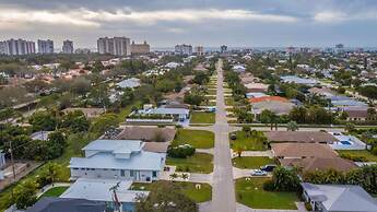 Stunning Vanderbilt Beach House With Heated Pool
