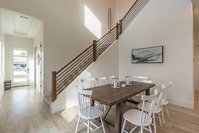 Stunning Vanderbilt Beach House With Heated Pool