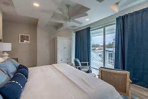 Stunning Vanderbilt Beach House With Heated Pool