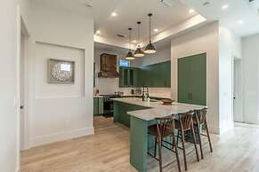 Stunning Vanderbilt Beach House With Heated Pool