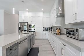 Sparkling new Vanderbilt Beach Luxury Escape