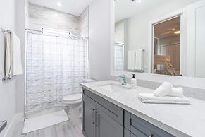 Sparkling new Vanderbilt Beach Luxury Escape