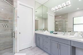 Sparkling new Vanderbilt Beach Luxury Escape