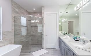 Sparkling new Vanderbilt Beach Luxury Escape