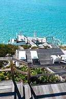 Private Oceanfront Luxury Infinity Pool Slide