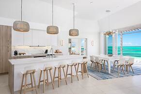 Oceanfront Penthouse Hot Tub Daily Cabana