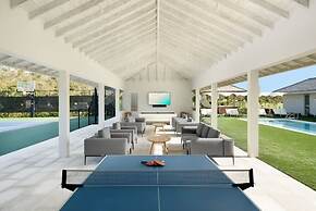 Oceanfront Penthouse Hot Tub Daily Cabana