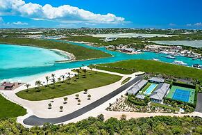 Oceanfront Luxury Villa Infinity Plunge Pools