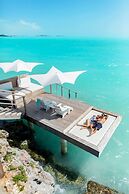 Oceanfront Luxury Villa Infinity Plunge Pools
