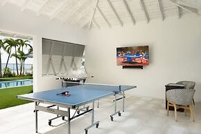 Oceanfront Luxury Villa Infinity Plunge Pools