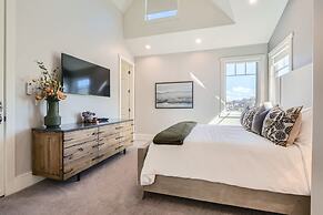 Old Town Ski-in Out Hot Tub Walk to Main St