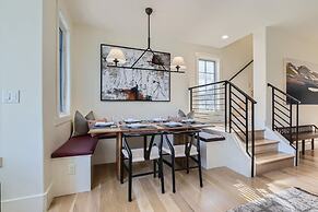 Old Town Ski-in Out Hot Tub Walk to Main St