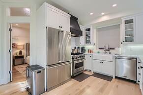 Old Town Ski-in Out Hot Tub Walk to Main St