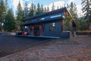 Architecturally Stunning Cle Elum Luxury Retreat