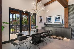 Architecturally Stunning Cle Elum Luxury Retreat