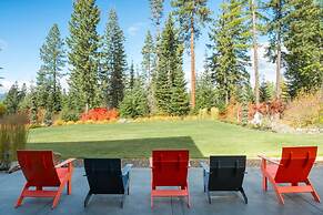 Architecturally Stunning Cle Elum Luxury Retreat