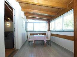 Cozy Apartment With Spacious Garden