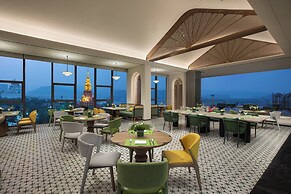 voco Xishuangbanna Gaozhuang by IHG