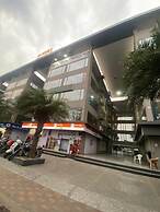 Hotel Infini Palace