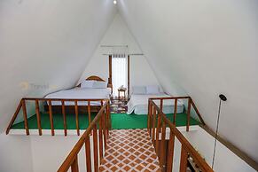 Batu Lawang Sikunir By Travelink