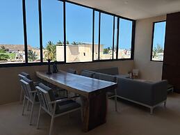 Holbox Midtown Suites