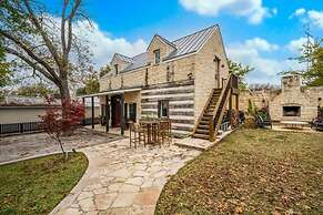 Luxurious Historic 5BR Fredericksburg inn w spa