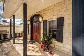 Luxurious Historic 5BR Fredericksburg inn w spa