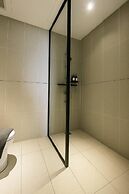 Millerz Square by Tido Tido