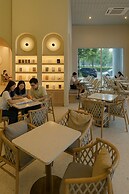 Millerz Square by Tido Tido