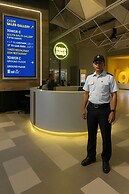 Millerz Square by Tido Tido