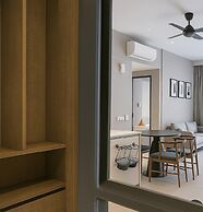 Millerz Square by Tido Tido