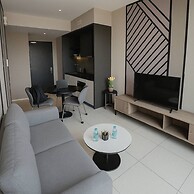 Millerz Square by Tido Tido