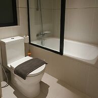 Millerz Square by Tido Tido