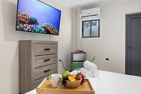 NEW Premium 4BR Large Pool Outdoor Kitchen