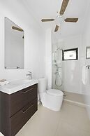 NEW Premium 4BR Large Pool Outdoor Kitchen