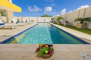 NEW Premium 4BR Large Pool Outdoor Kitchen