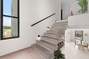 NEW Premium 4BR Large Pool Outdoor Kitchen