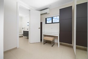 NEW Premium 4BR Large Pool Outdoor Kitchen