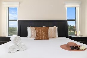 NEW Premium 4BR Large Pool Outdoor Kitchen