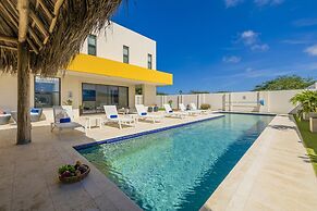 NEW Premium 4BR Large Pool Outdoor Kitchen