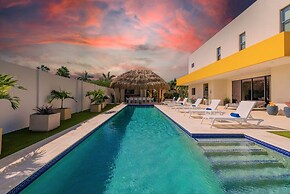 NEW Premium 4BR Large Pool Outdoor Kitchen