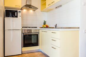 Lovely Leisure Apartments With Pool