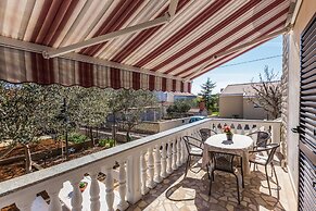 Lovely Leisure Apartments With Pool