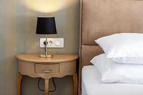 Chill Out Old Town & Seaview Apartments