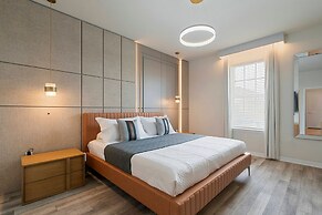 Incredible 10bd Summerkitchen Windsor Cay