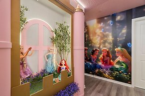 Incredible 10bd Summerkitchen Windsor Cay