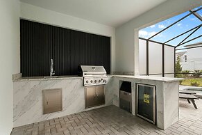 Incredible 10bd Summerkitchen Windsor Cay