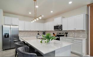 Incredible 10bd Summerkitchen Windsor Cay