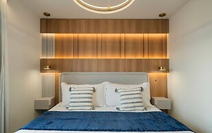 Incredible 10bd Summerkitchen Windsor Cay